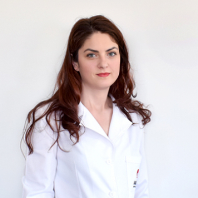 Dr. Laura Elena Paviliu